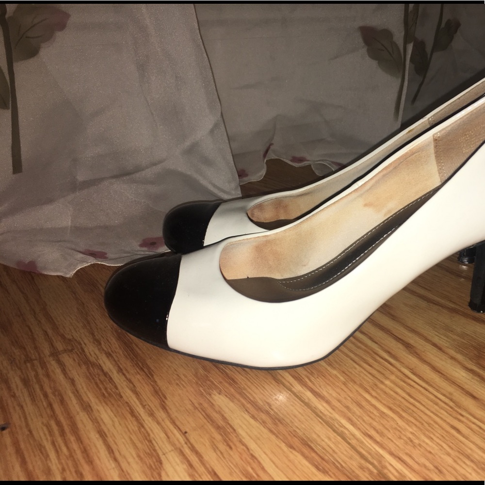 Black and White Heels [Pumps]